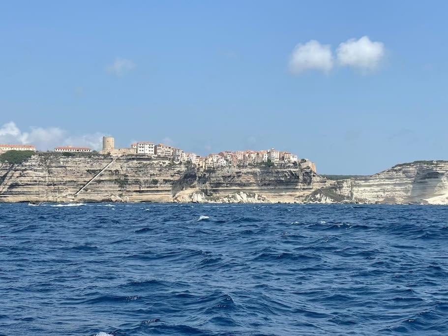 Ferienwohnung Superbe T2 Neuf Bonifacio Avec Parking Gratuit Exterior foto