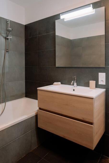 Ferienwohnung Superbe T2 Neuf Bonifacio Avec Parking Gratuit Exterior foto